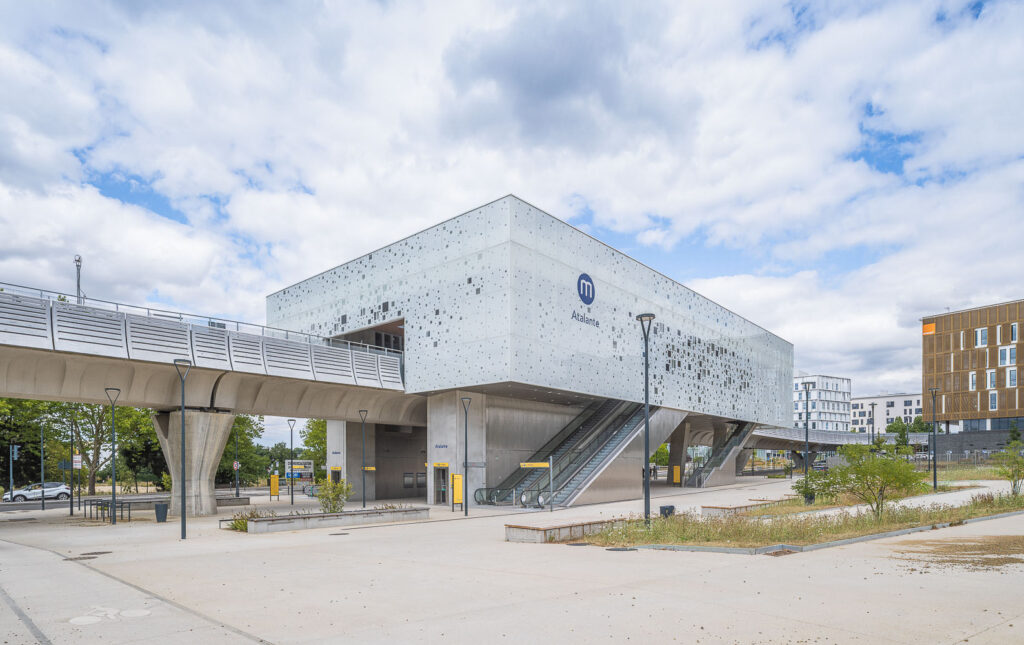 1 Metro, Station Atalante (1)